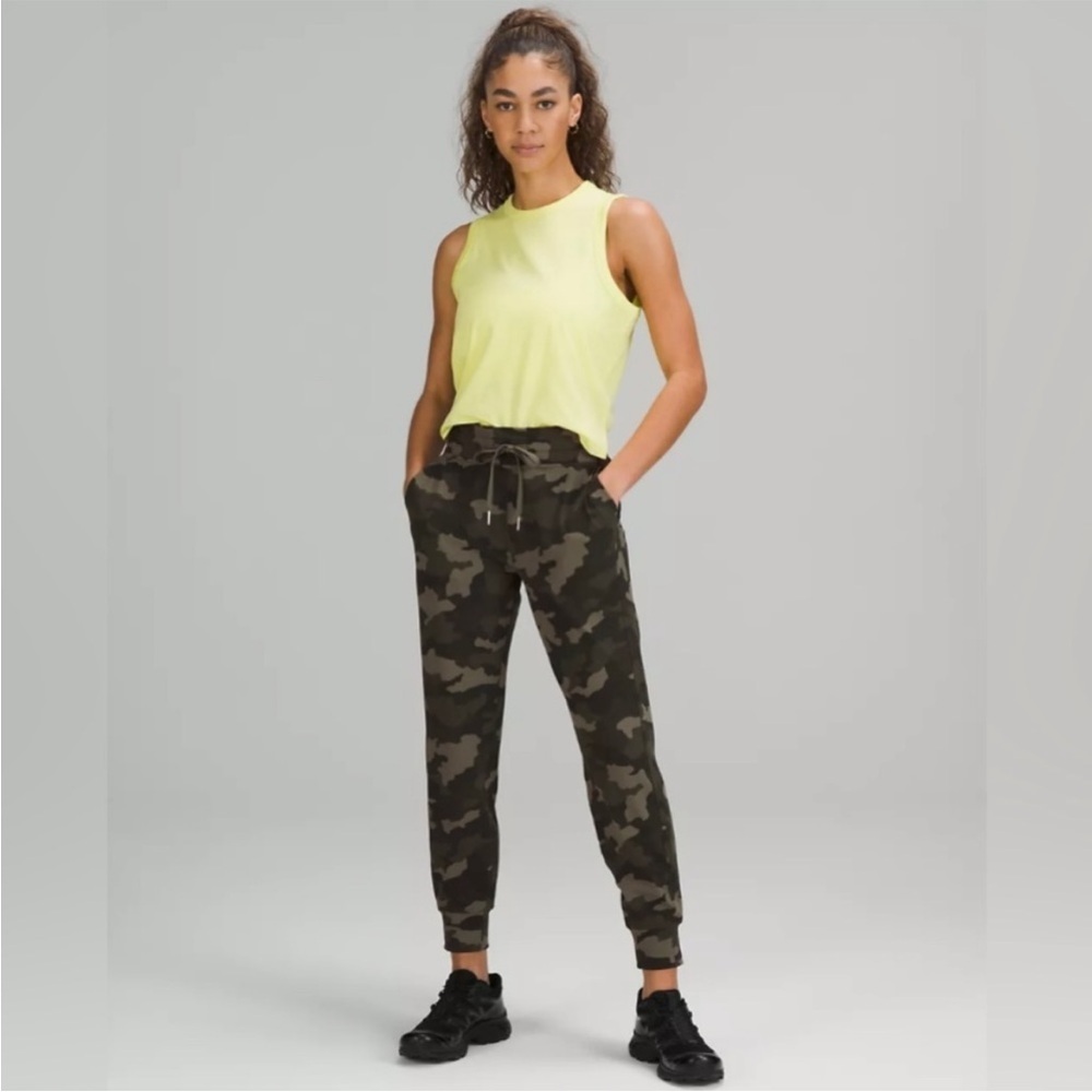 Lululemon Ready To Rulu HR Jogger HCMO Camo Green Rare Size 6 - Picture 1 of 12